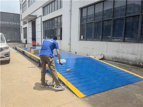 自帶斜坡地磅 方便，快捷，高效，精準。